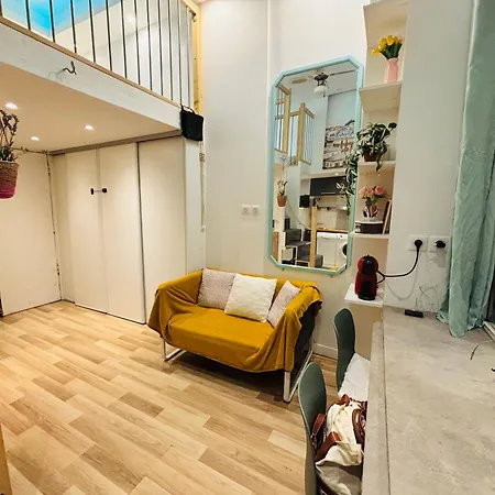 Cozy Loft Near The Marais District Daire