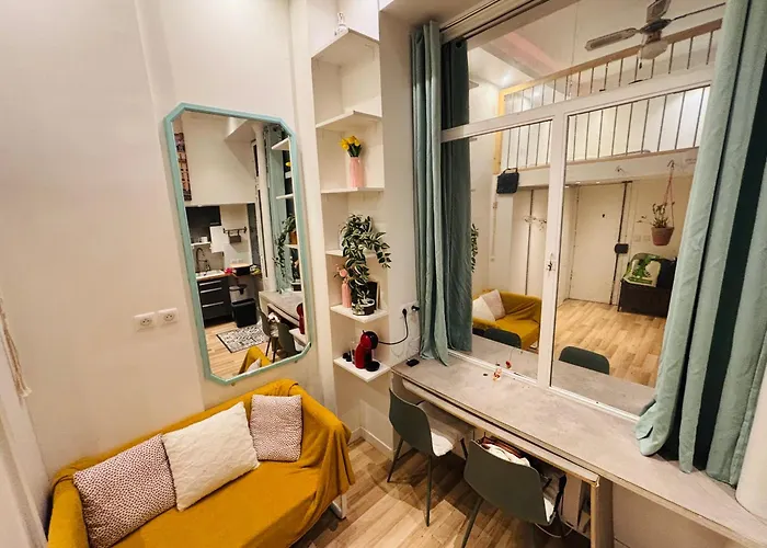 Cozy Loft Near The Marais District *