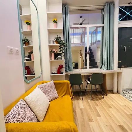 Cozy Loft Near The Marais District